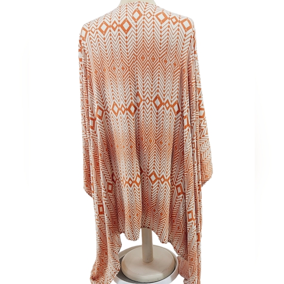 Chaser Scarf Print Kimono in Orange and White Size XS/S - Picture 7 of 11